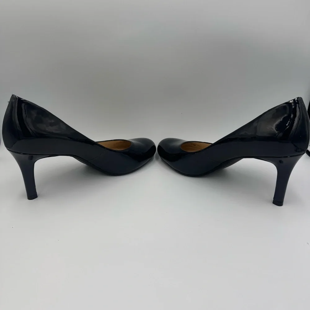 Elegant Navy Patent Leather Heels size 9.5